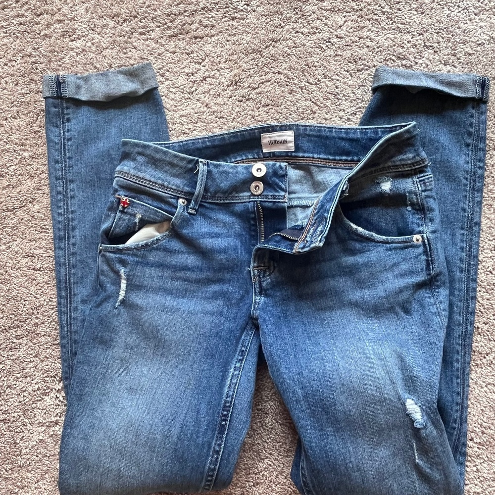 Hudson Collin mid-rise straight leg jean, size 26, EUC